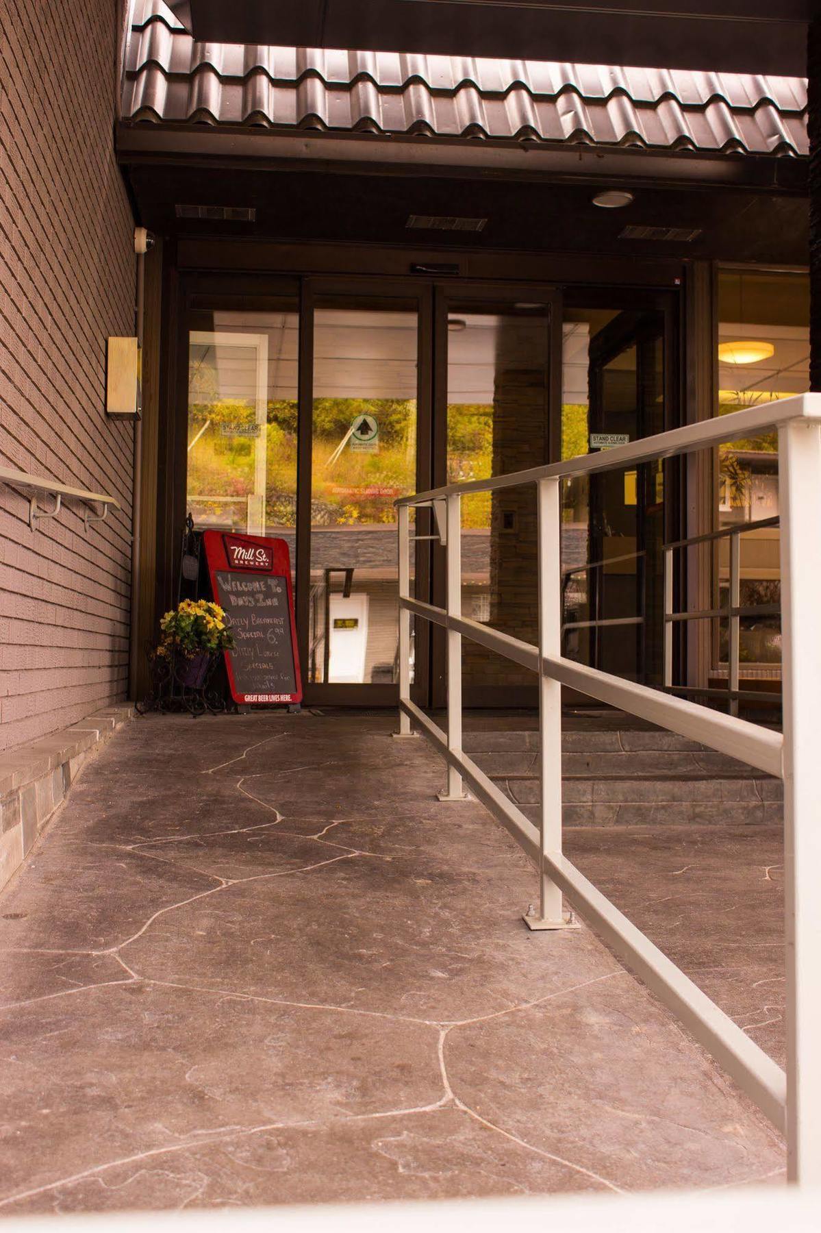 Sunset Inn Kenora Exterior photo
